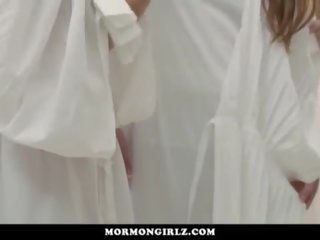 Mormongirlz- 二 女の子 initiate アップ 赤毛 プッシー