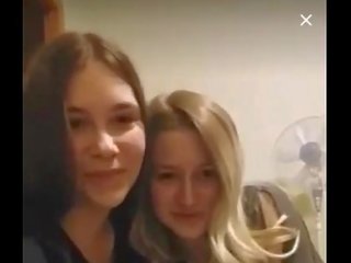 [periscope] ukrainase adoleshent vajzat praktikë smooching