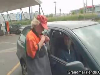 Gas estación abuela follada en la rural