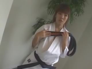 Hitomi tanaka. mestari luokka karate.