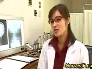 الآسيوية امرأة طبي شخص وظيفة اليد