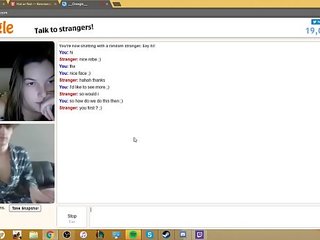 Fabulous tonårs masturberar för mig på omegle